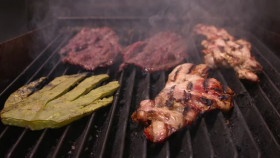 Man v Food S11E04 720p HEVC x265-MeGusta EZTV