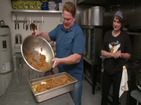 Man v Food S11E07 Lake Tahoe 480p x264-mSD EZTV