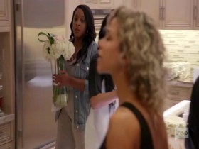 Married to Medicine Los Angeles S02E10 Christmas in Beverly Hills 480p x264-mSD EZTV