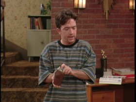 Married With Children S09E04 WEB h264-YUUKi EZTV