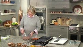 Martha Stewarts Cooking School S05E08 Kebabs 720p HDTV x264-W4F EZTV