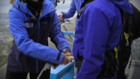 Martin Compstons Norwegian Fling S01E01 1080p WEB H264-CBFM EZTV