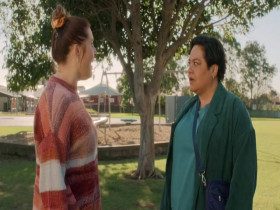 Mean Mums S03E06 480p x264-mSD EZTV