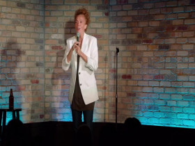 Michelle Wolf Its Great to Be Here S01E03 480p x264-mSD EZTV