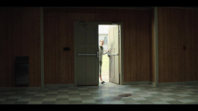 Midnight Mass 2021 S01E05 1080p WEB H264-PECULATE EZTV