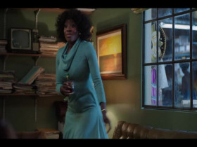 Minx S01E01 480p x264-mSD EZTV