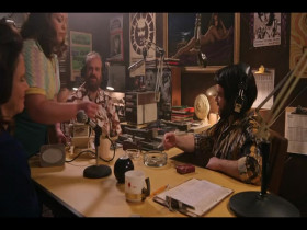 Minx S01E10 480p x264-mSD EZTV