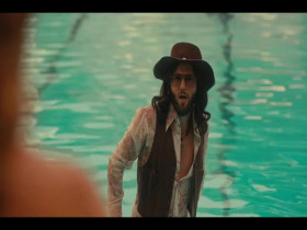 Minx S02E04 480p x264-mSD EZTV