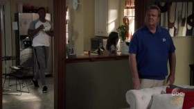 Modern Family S08E03 720p HDTV x264-FLEET EZTV