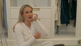 Molly-Mae Behind It All S01E02 720p AMZN WEB-DL DDP5 1 H 264-RAWR EZTV
