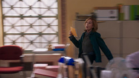 Mr Mayor S02E03 1080p HEVC x265-MeGusta EZTV