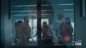 Murder in a Small Town S01E05 720p HDTV x264-SYNCOPY EZTV