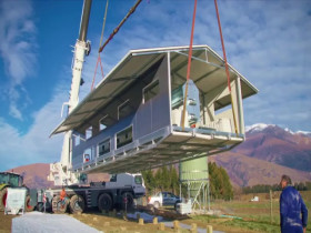 Nadias Farm S02E04 480p x264-mSD EZTV