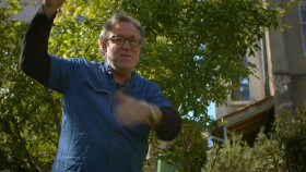 Nature S40E01 My Garden of a Thousand Bees 720p HEVC x265-MeGusta EZTV