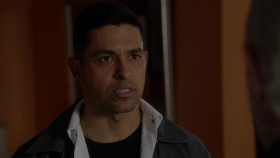 NCIS S18E05 Head of the Snake 1080p AMZN WEB-DL DDP5 1 H 264-NTb EZTV