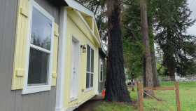 Neighborhood Wars S02E08 720p WEB H264-SPAMnEGGS EZTV