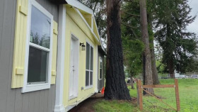 Neighborhood Wars S02E08 XviD-AFG EZTV