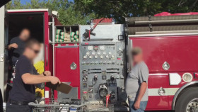 Neighborhood Wars S04E14 1080p WEB h264-EDITH EZTV