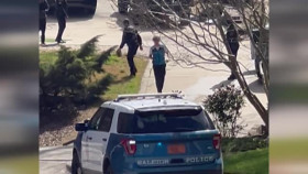 Neighborhood Wars S06E26 XviD-AFG EZTV