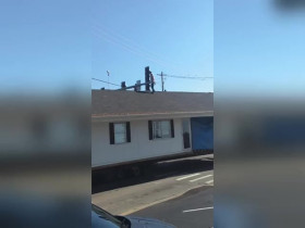 Neighborhood Wars S06E31 480p x264-mSD EZTV