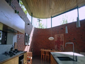 New Zealands Best Homes with Phil Spencer S01E04 480p x264-mSD EZTV