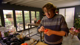 Nigel Slaters 12 Tastes of Christmas S01E02 1080p WEBRip x264-CBFM EZTV