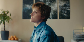 Oh Hell S02E01 Tree 1080p AMZN WEB-DL DD 5 1 H 264-playWEB EZTV