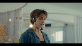 Oh Hell S02E02 Outside the Box 1080p AMZN WEB-DL DD 5 1 H 264-playWEB EZTV