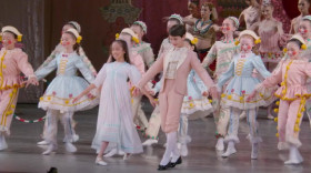 On Pointe S01 WEBRip x264-ION10 EZTV