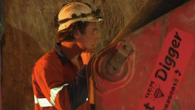 Outback Opal Hunters S06E02 1080p WEB h264-B2B EZTV