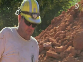 Outback Opal Hunters S07E07 480p x264-mSD EZTV