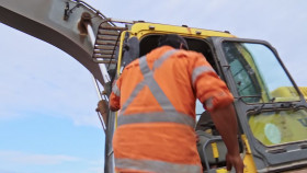 Outback Opal Hunters S11E03 1080p HEVC x265-MeGusta EZTV