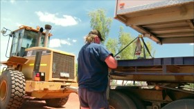 Outback Truckers S03E12 720p WEB x264-CRiMSON EZTV