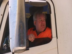 Outback Truckers S04E02 480p x264-mSD EZTV