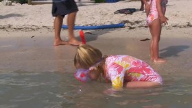 OutDaughtered S08E11 Busby Beach Babes XviD-AFG EZTV