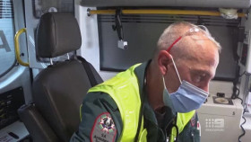 Paramedics S05E01 XviD-AFG EZTV