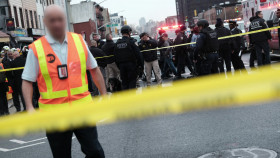 PD True S01E08 Hunting the NY Subway Shooter Part 1 1080p AMZN WEB-DL DDP5 1 H 264-FLUX EZTV