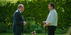 Perfekt Verpasst S01E06 Ave Maria 1080p AMZN WEB-DL DD 5 1 H 264-playWEB EZTV