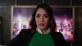 Powerless S01E01 HDTV x264-LOL EZTV