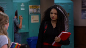 Pretty Freekin Scary S01E01 720p WEB h264-DOLORES EZTV