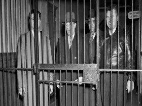 Prison Chronicles S01E04 480p x264-mSD EZTV