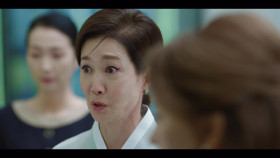 Queen of Tears S01E01 1080p WEB h264-EDITH EZTV