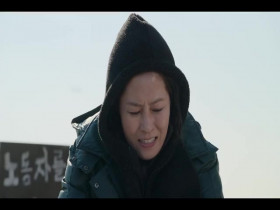 Queenmaker S01E01 480p x264-mSD EZTV