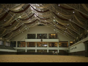 Queenmaker S01E04 480p x264-mSD EZTV