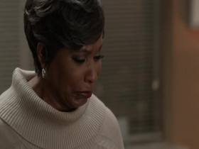 Queens 2021 S01E08 480p x264-mSD EZTV