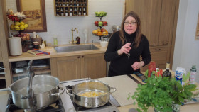 Rachael Ray In Tuscany S01E04 720p WEB H264-SKYFiRE EZTV