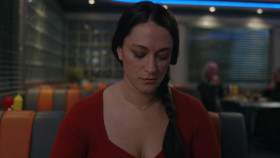 Resident Alien S03E02 The Upper Hand 720p BluRay DD5 1 H 264-NTb EZTV