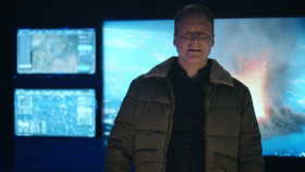 Resident Alien S03E04 Avian Flu 720p BluRay DD5 1 H 264-NTb EZTV