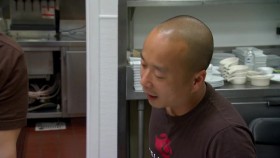 Restaurant Startup S03E04 Fast Cheap and Out of the Box 720p HDTV x264-W4F EZTV