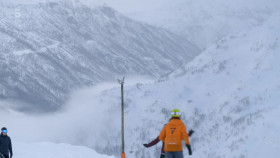 Rich Holiday Poor Holiday S04E05 1080p HDTV H264-DARKFLiX EZTV